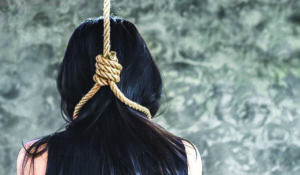 640902-women-commit-suicide